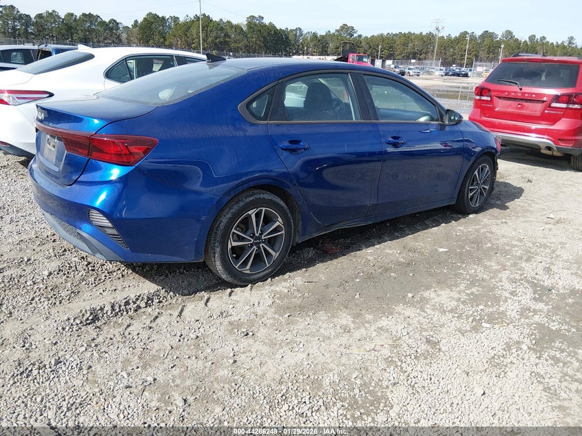 2022 Kia Forte Lxs