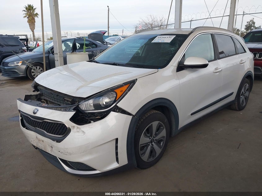 VIN KNDCB3LC9K5337741 2019 KIA NIRO LX