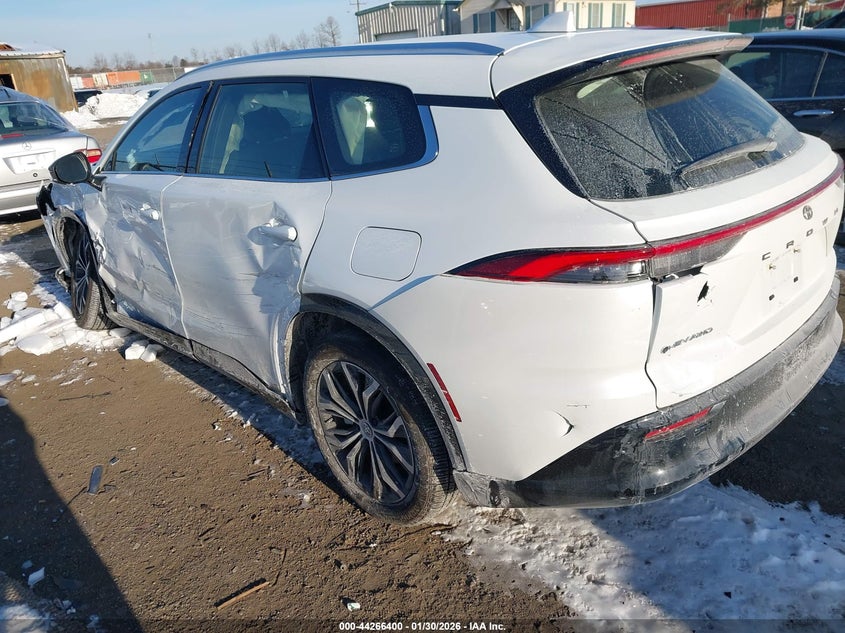 2025 Toyota Crown Signia Xle