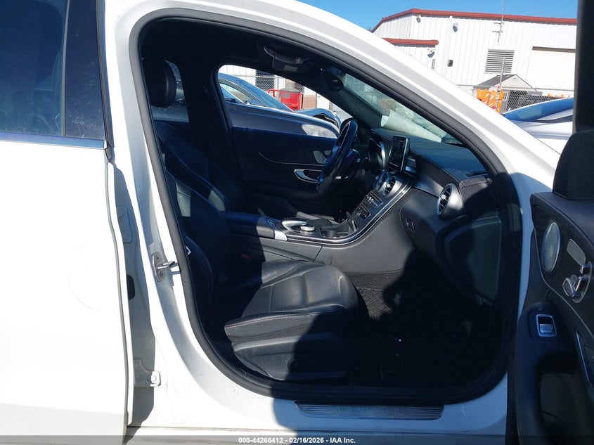 2016 Mercedes-Benz C 300 Sport