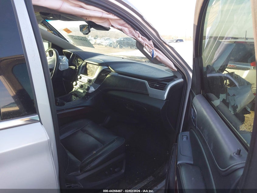 2016 GMC YUKON auction photo 5