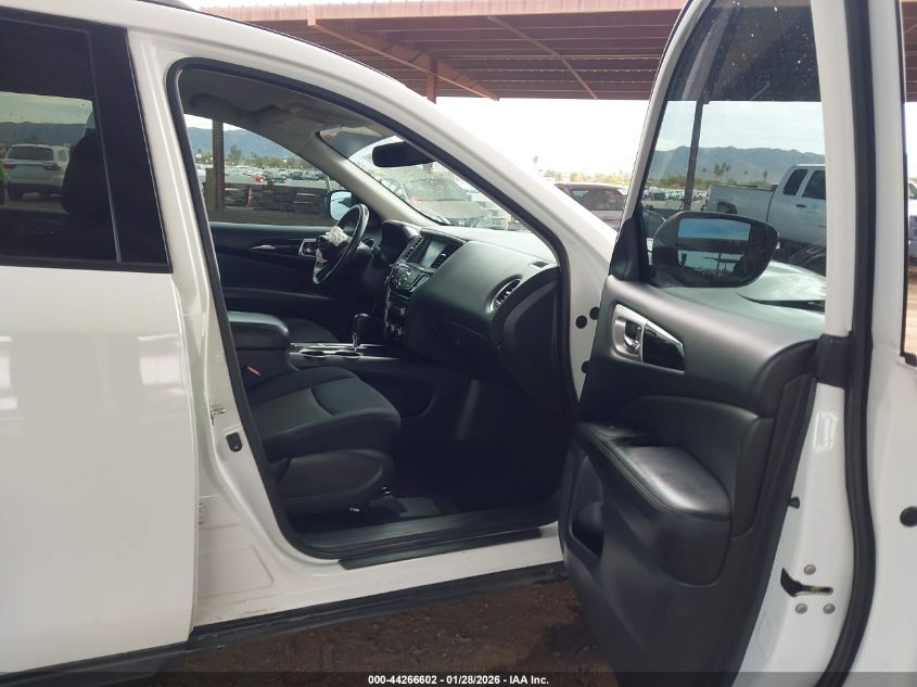 2018 Nissan Pathfinder Sv