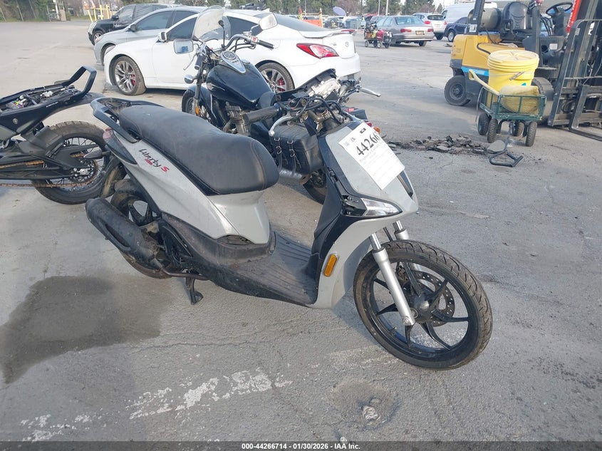 2023 Piaggio Liberty 150/150 S