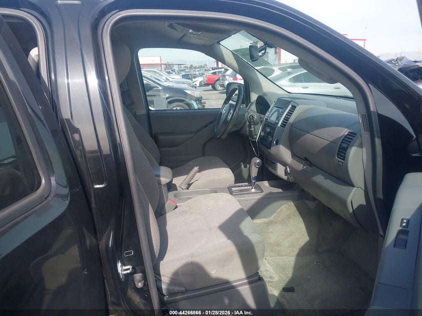 2018 Nissan Frontier Sv