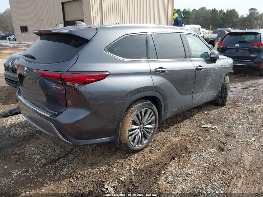 2020 Toyota Highlander Hybrid Platinum