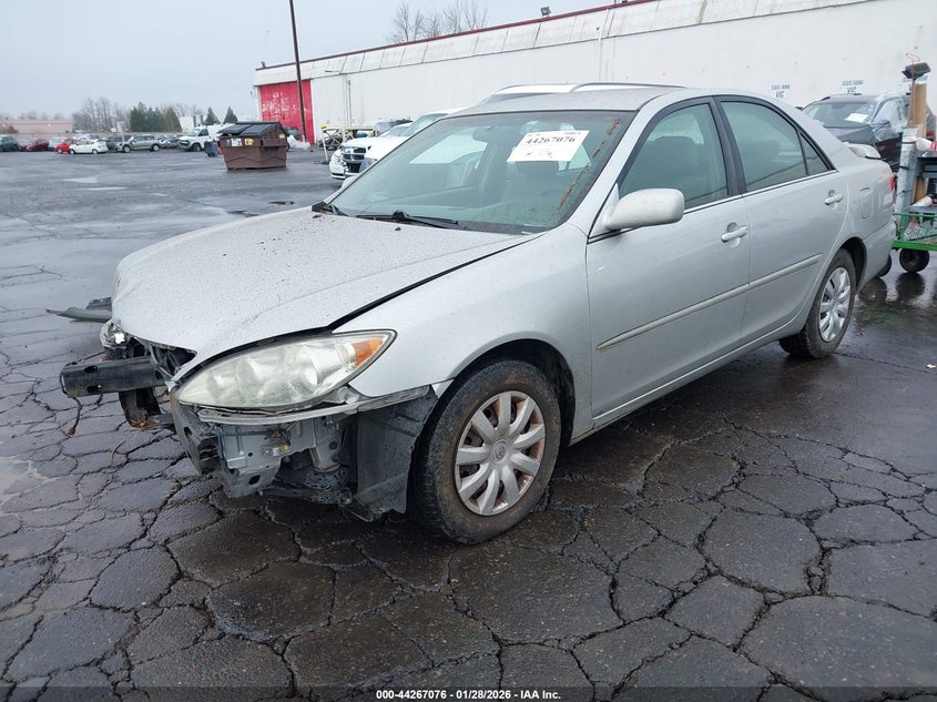 2005 Toyota Camry Le