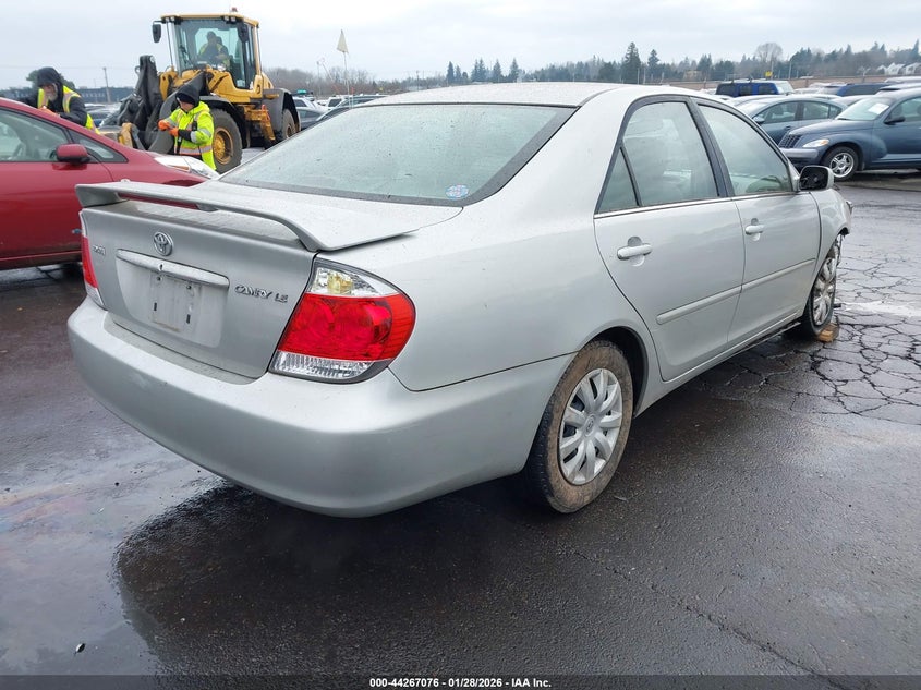2005 Toyota Camry Le