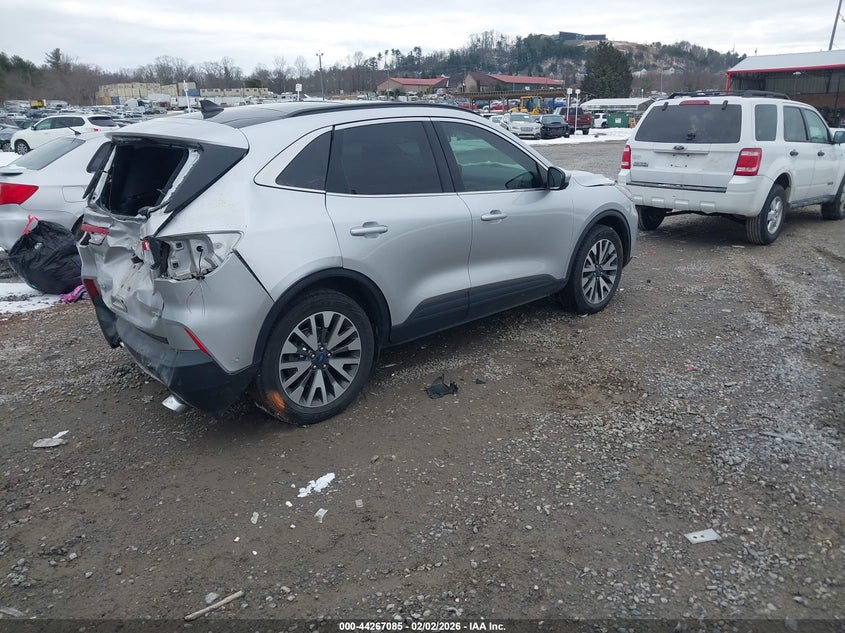 2020 Ford Escape Titanium