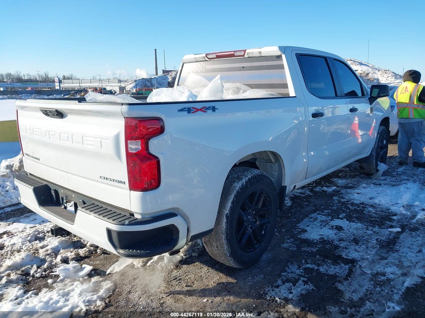 2022 Chevrolet Silverado 1500 4Wd Short Bed Custom