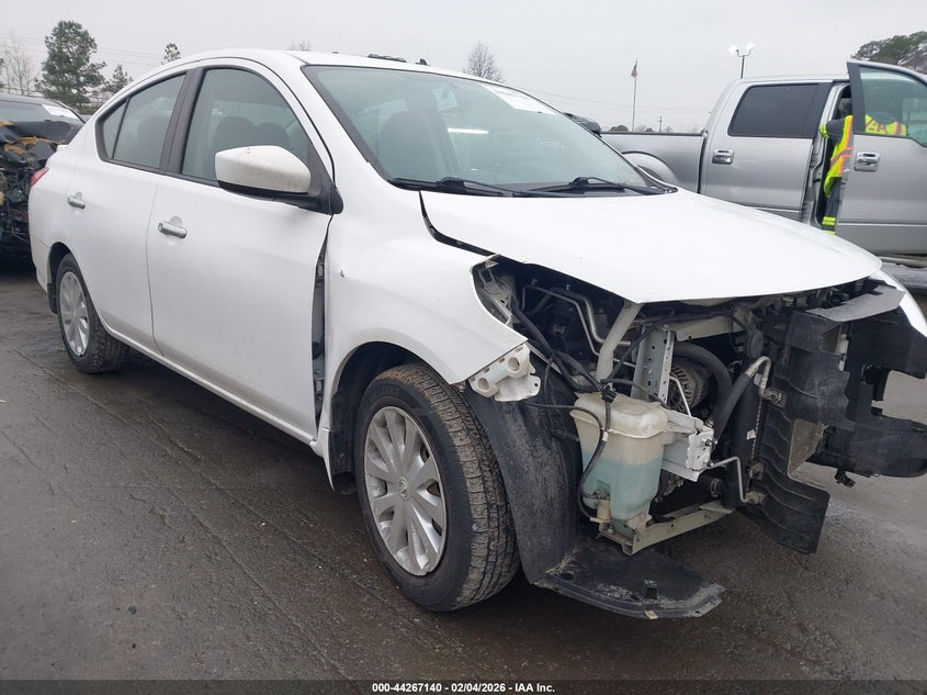 2015 Nissan Versa 1.6 Sv