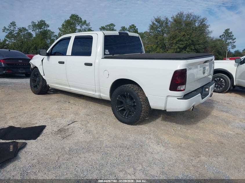 2017 Ram 1500 Express 4X4 5'7 Box