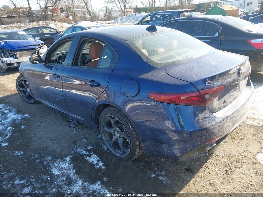 2018 Alfa Romeo Giulia Ti Sport Awd