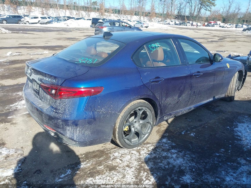 2018 Alfa Romeo Giulia Ti Sport Awd