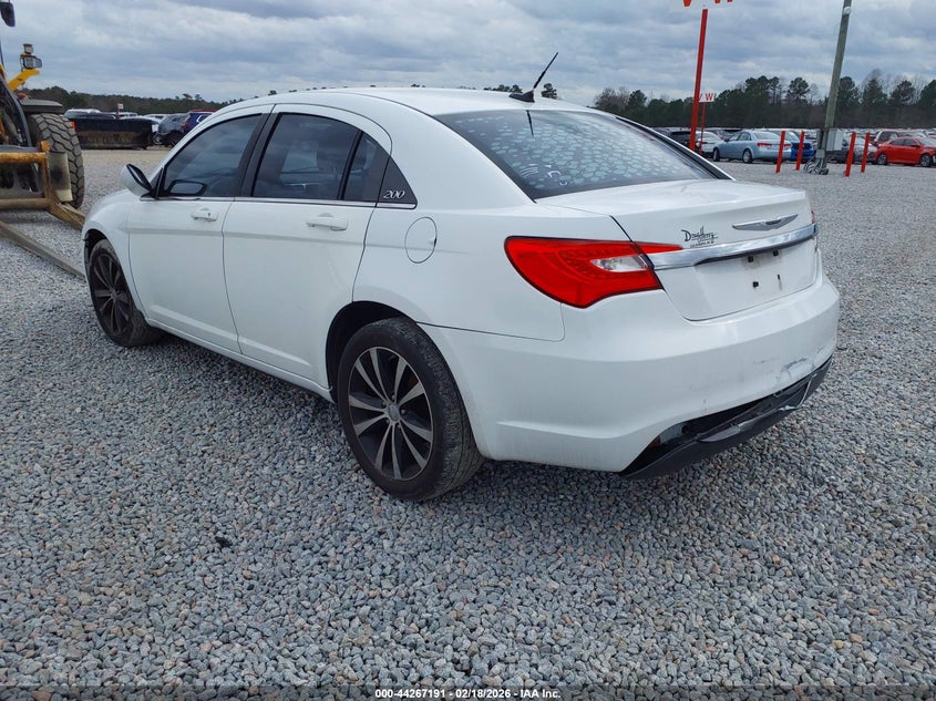 Vin: 1c3ccbbg2en115580, lot: 44763468, chrysler 200 touring 20143
