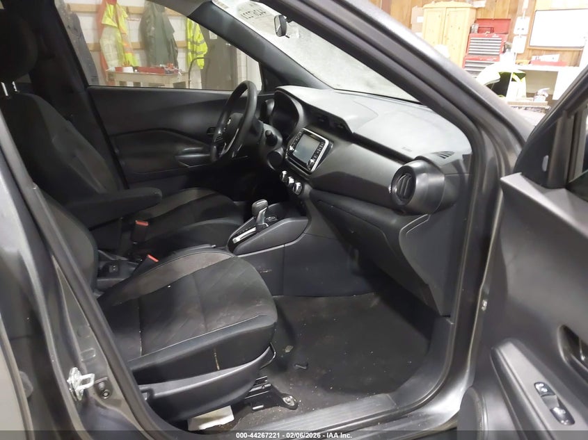 2020 Nissan Kicks S Xtronic Cvt