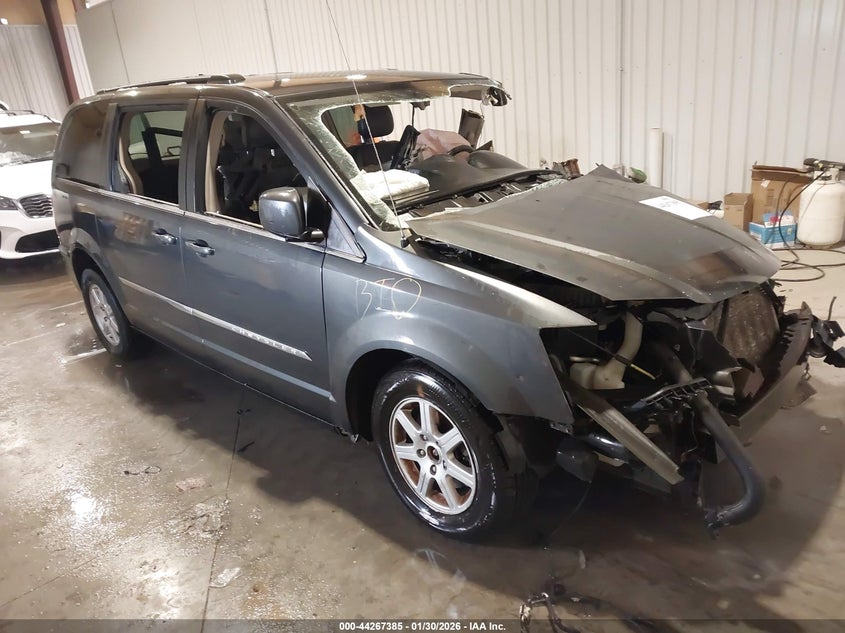 2012 Chrysler Town & Country Touring