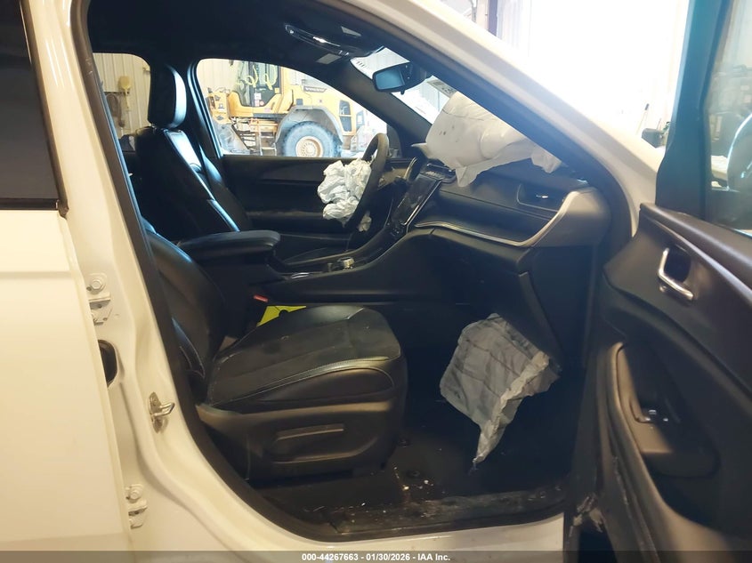 2024 Jeep Grand Cherokee L Altitude 4X4