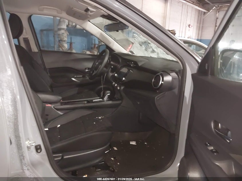 2023 Nissan Kicks Sv Xtronic Cvt