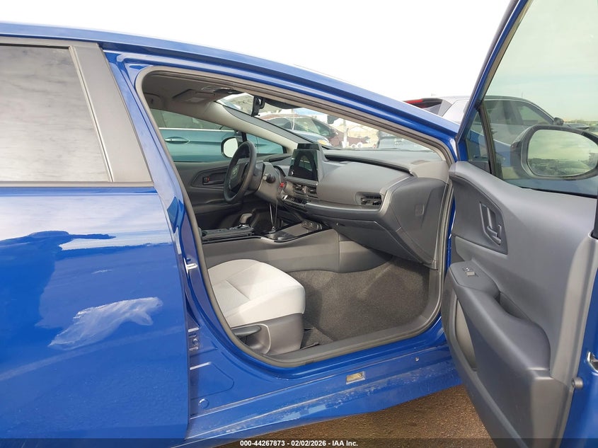 2025 Toyota Prius Le