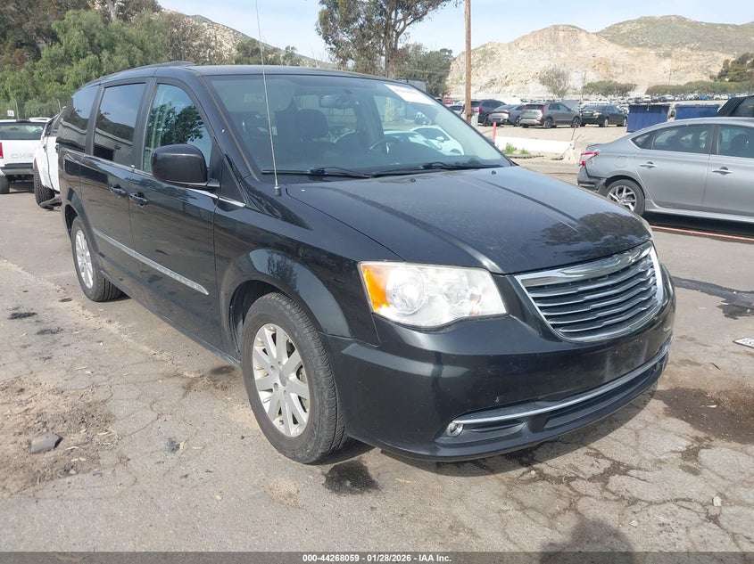 2013 CHRYSLER TOWN & COUNTRY