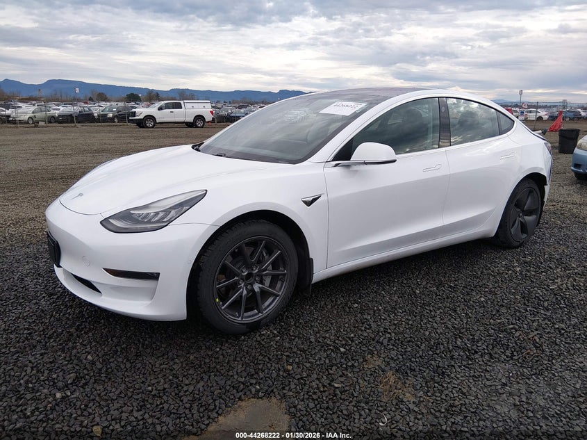 2018 Tesla Model 3 Long Range/Mid Range