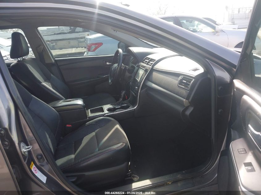 2016 Toyota Camry Se