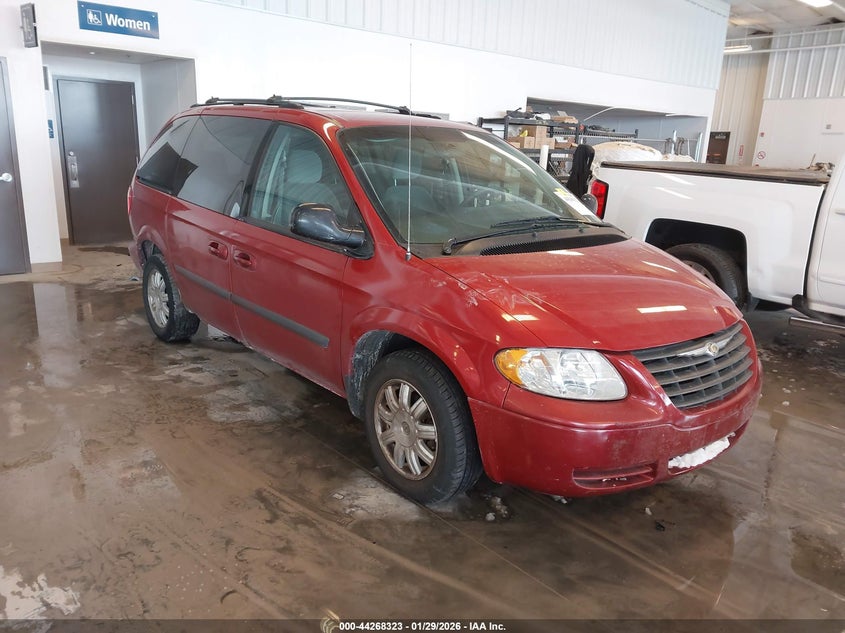 2005 Chrysler Town & Country
