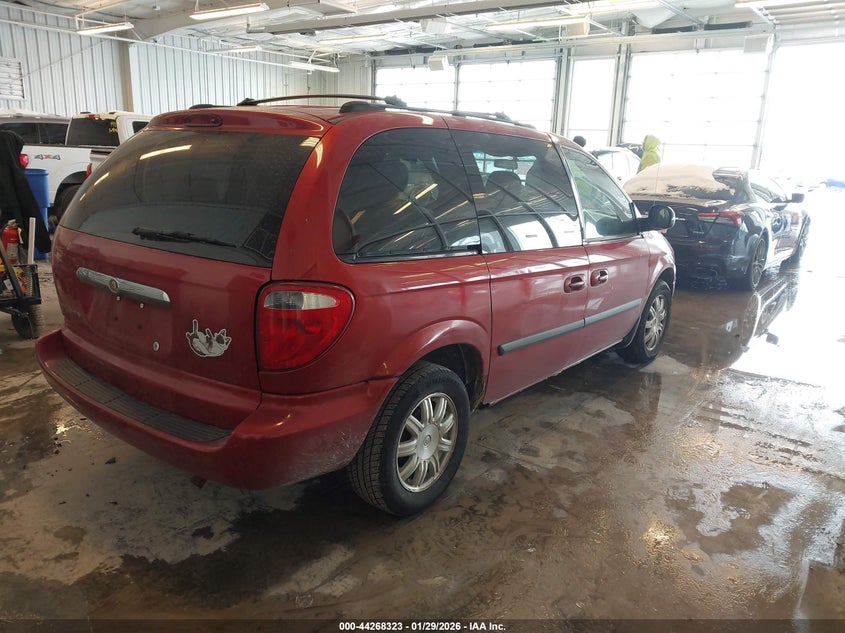 2005 Chrysler Town & Country