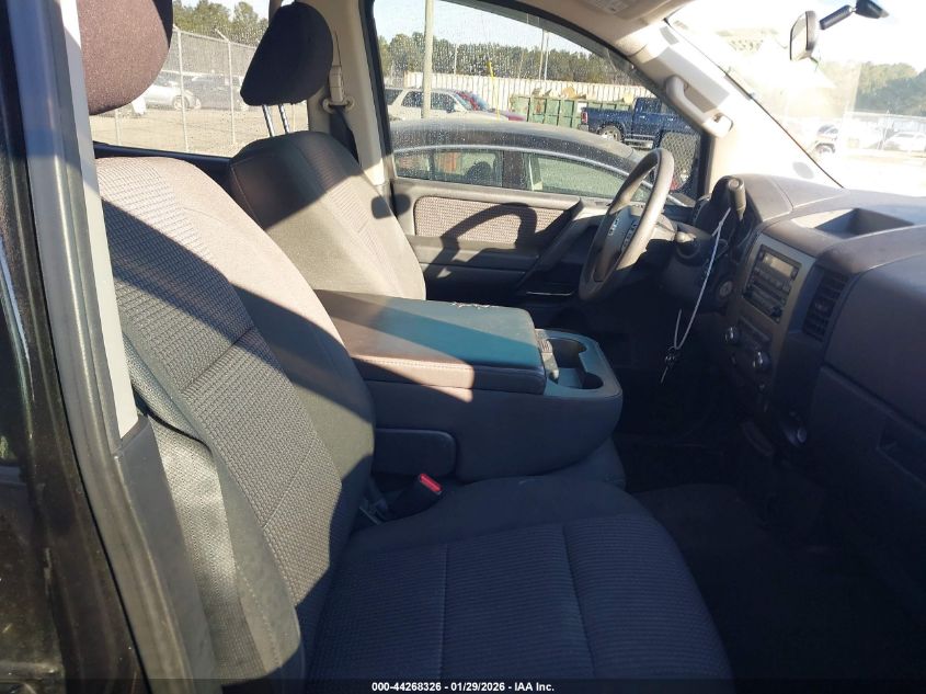 2012 Nissan Titan Sv