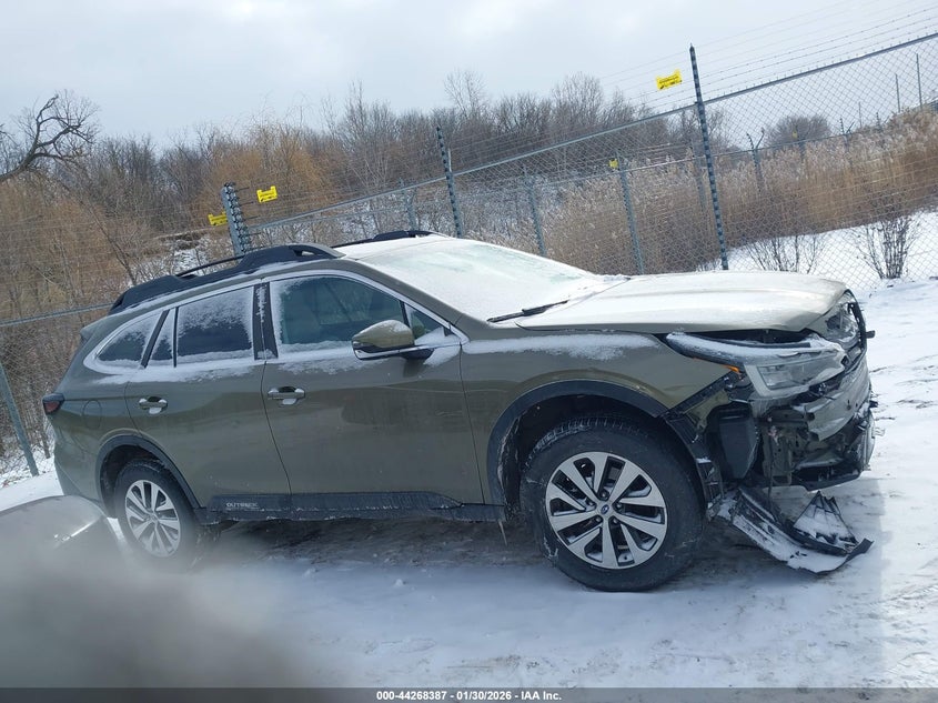 2020 Subaru Outback Premium VIN: 4S4BTACC1L3232701 Lot: 44268387