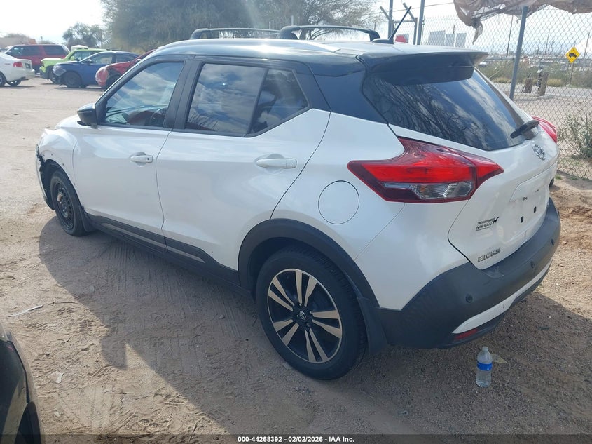 2020 Nissan Kicks Sr Xtronic Cvt