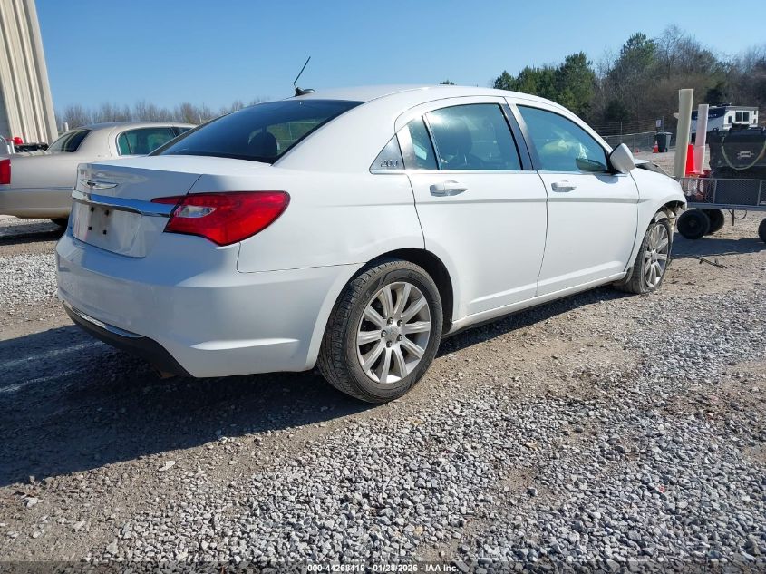 2013 Chrysler 200 Touring