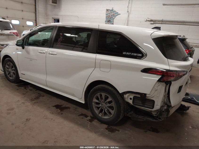 2021 Toyota Sienna Le