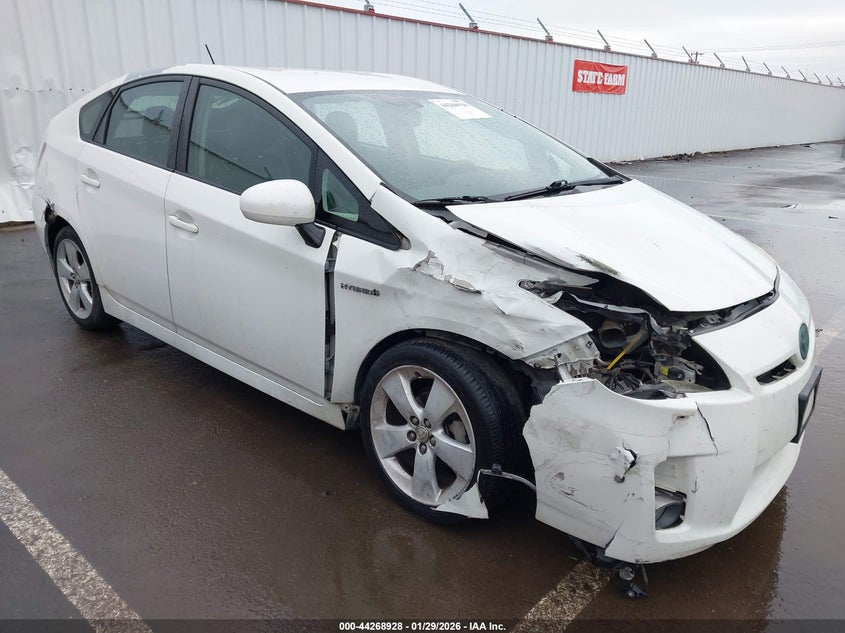 2010 TOYOTA PRIUS V