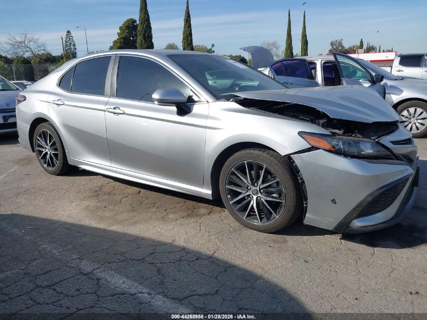2022 Toyota Camry Se Hybrid