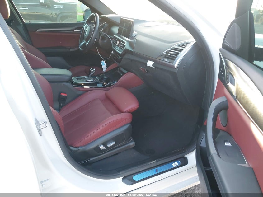 2023 BMW X4 xDrive30I