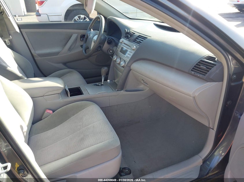 2010 Toyota Camry Le