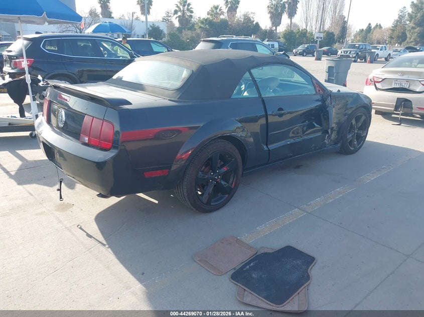 2006 Ford Mustang V6