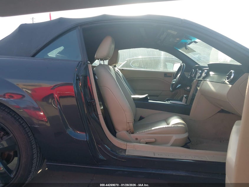 2006 Ford Mustang V6