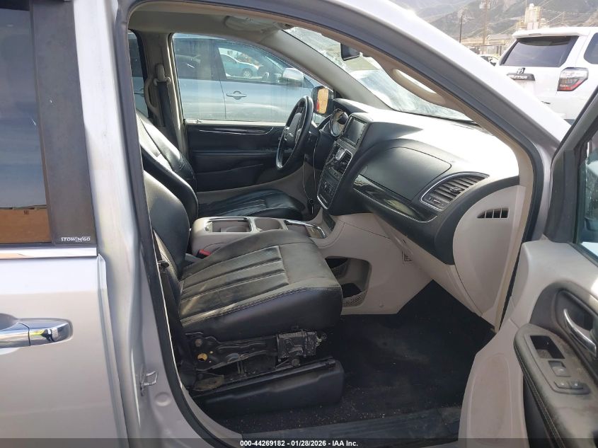 2012 Chrysler Town & Country Touring-L