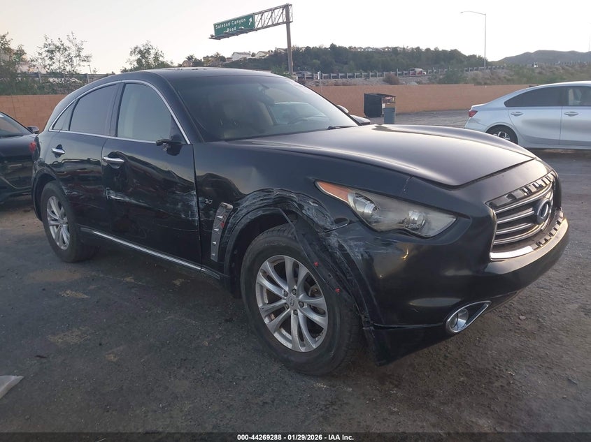 2016 Infiniti Qx70