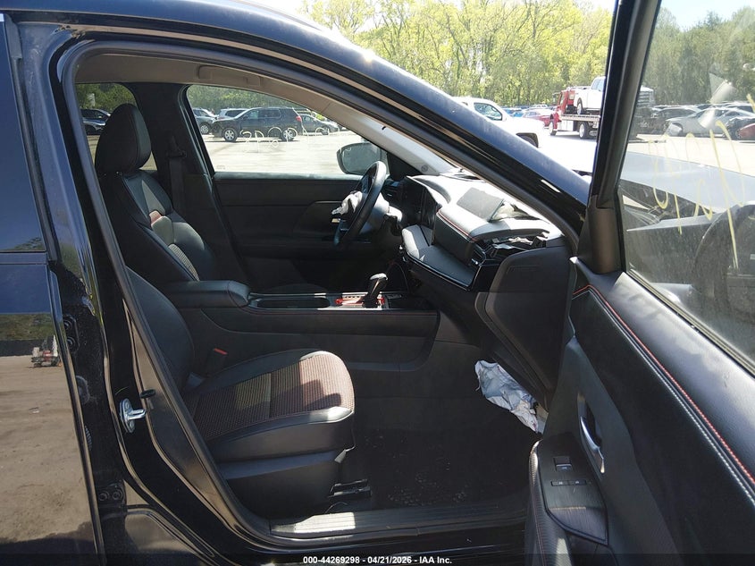 2025 NISSAN KICKS 2.0L I-4 DOHC, VVT, (VIN: 3N8AP6DB6SL332811