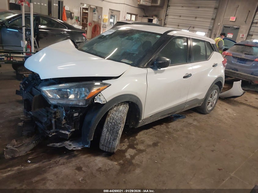 2020 Nissan Kicks S Xtronic Cvt
