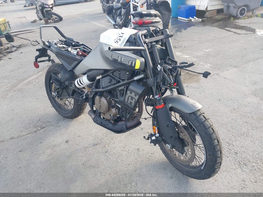 2024 Husqvarna Vitpilen 401/Svartpilen 401