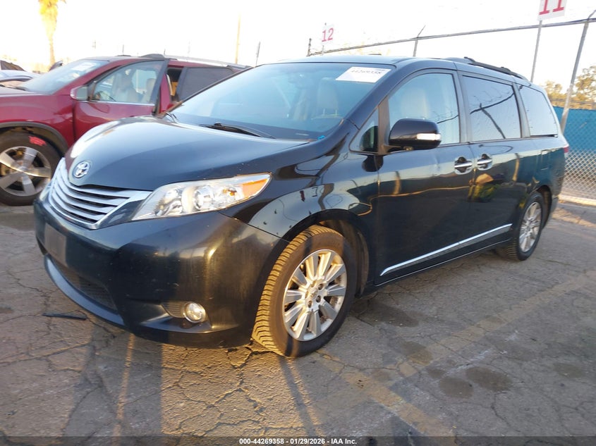 2014 Toyota Sienna Limited V6 7 Passenger