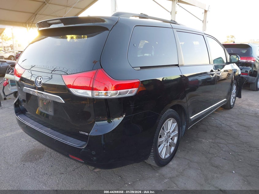 2014 Toyota Sienna Limited V6 7 Passenger