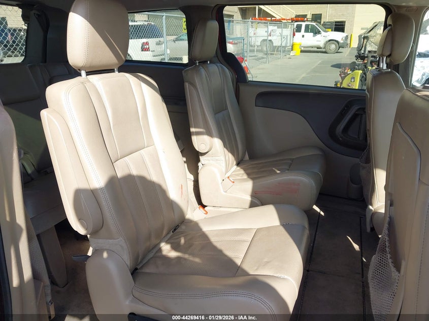 AtlanticExpress - Chrysler Town & Country