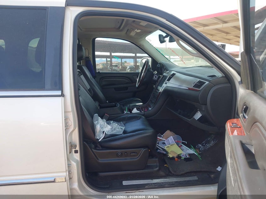 2012 Cadillac Escalade Luxury
