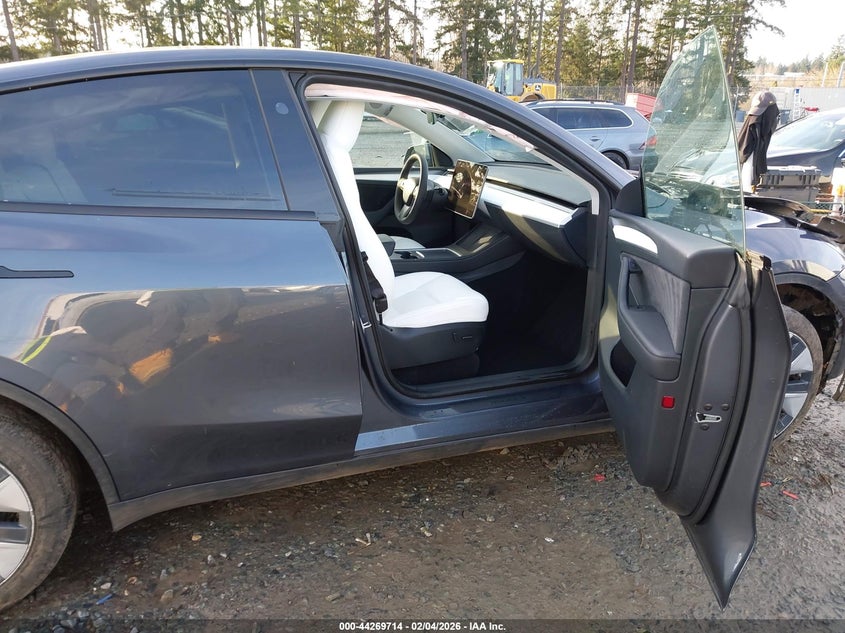 2023 Tesla Model Y Awd/Long Range Dual Motor All-Wheel Drive