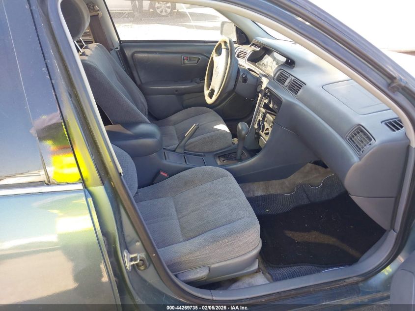 2000 Toyota Camry Le